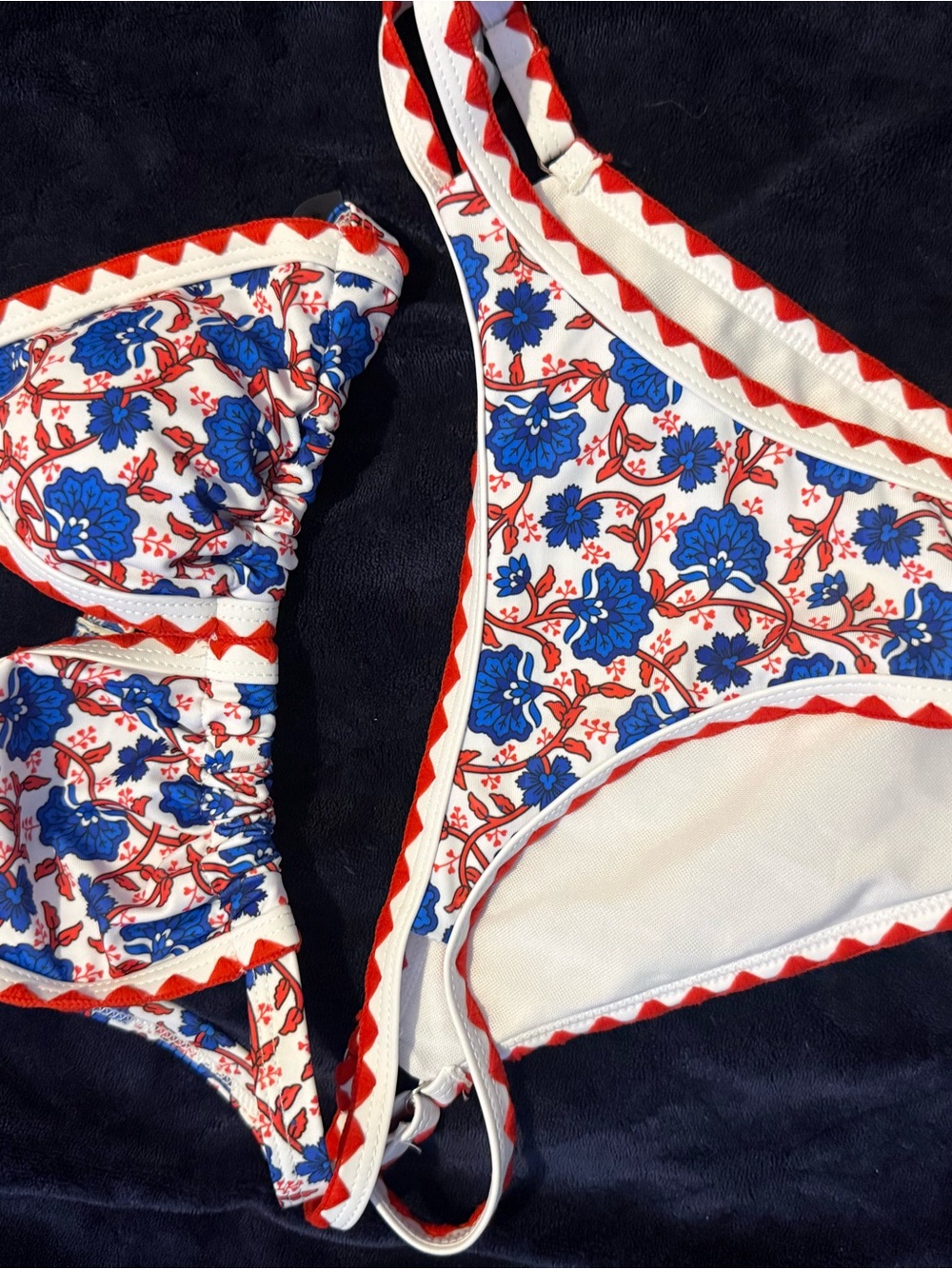 Blue & Red Floral Women's Bikini Top - Classic Summer Swim